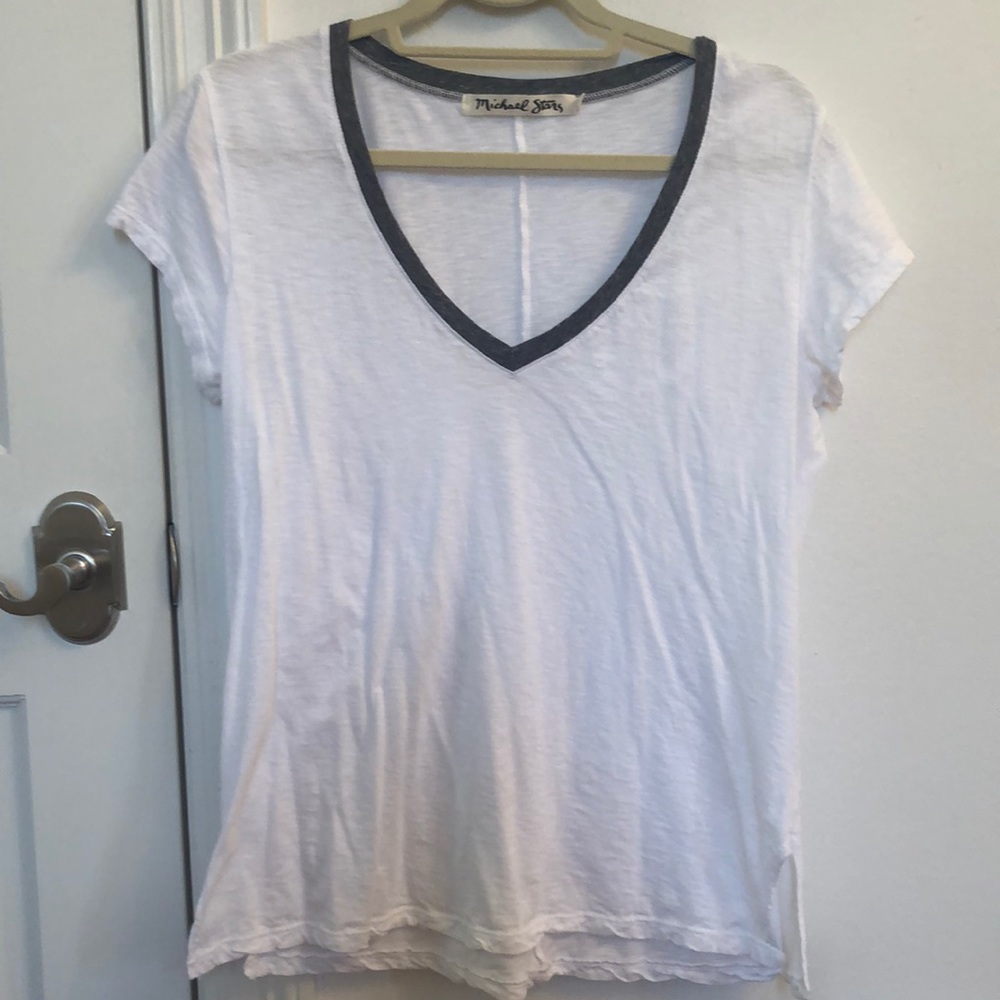 White v neck with grey trimmings